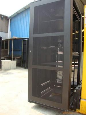 杭州新诚佳通讯设备 为您提供标准机柜及其他防静电产品